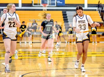 Thumbnail 2 in Lawrence Free State @ Shawnee Mission West photogallery.