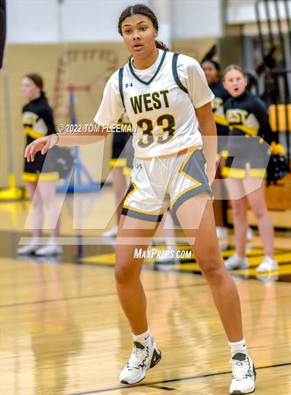 Thumbnail 1 in Lawrence Free State @ Shawnee Mission West photogallery.