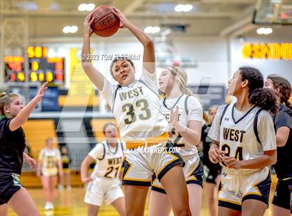 Thumbnail 1 in Lawrence Free State @ Shawnee Mission West photogallery.
