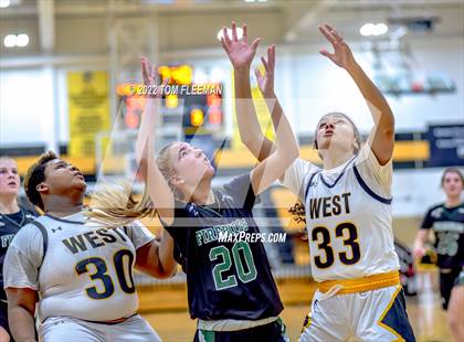 Thumbnail 1 in Lawrence Free State @ Shawnee Mission West photogallery.