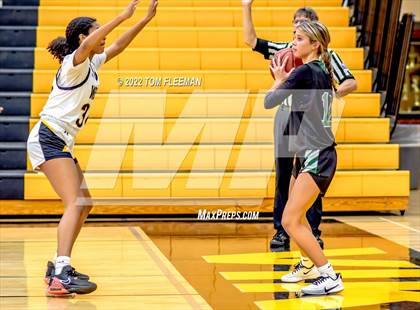 Thumbnail 2 in Lawrence Free State @ Shawnee Mission West photogallery.