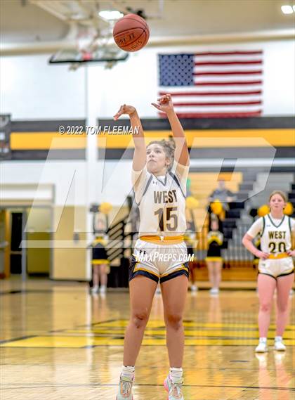 Thumbnail 2 in Lawrence Free State @ Shawnee Mission West photogallery.