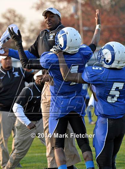 Thumbnail 2 in Salem vs. Penns Grove (NJSIAA South Jersey Group 1 Quarterfinal) photogallery.