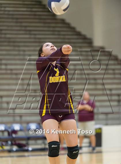 Thumbnail 1 in Holy Cross vs Donna (SAISD Tournament) photogallery.