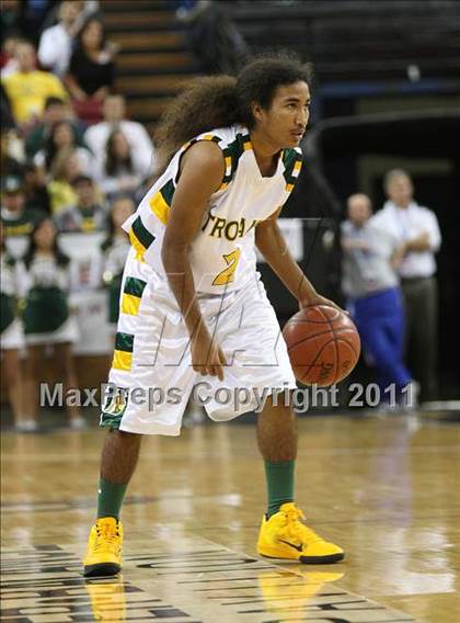 Thumbnail 1 in Castro Valley vs. De La Salle (CIF NorCal D1 Regional Final) photogallery.