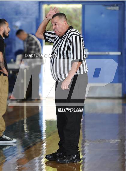 Thumbnail 1 in La Canada vs Alhambra photogallery.