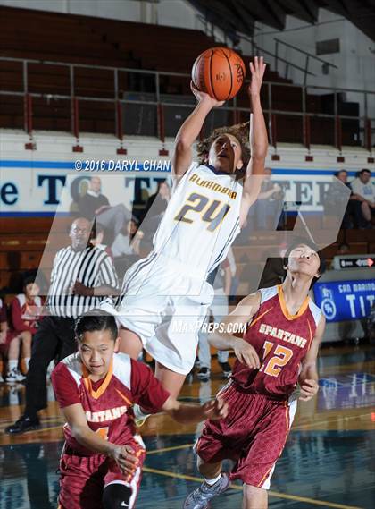 Thumbnail 2 in La Canada vs Alhambra photogallery.