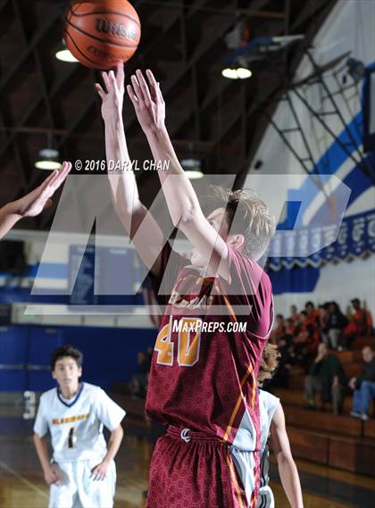 Thumbnail 2 in La Canada vs Alhambra photogallery.