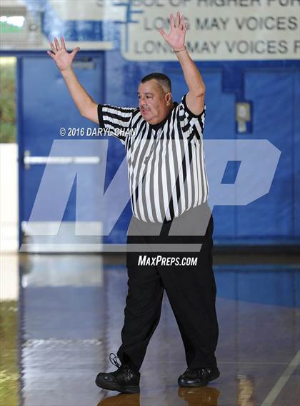 Thumbnail 1 in La Canada vs Alhambra photogallery.