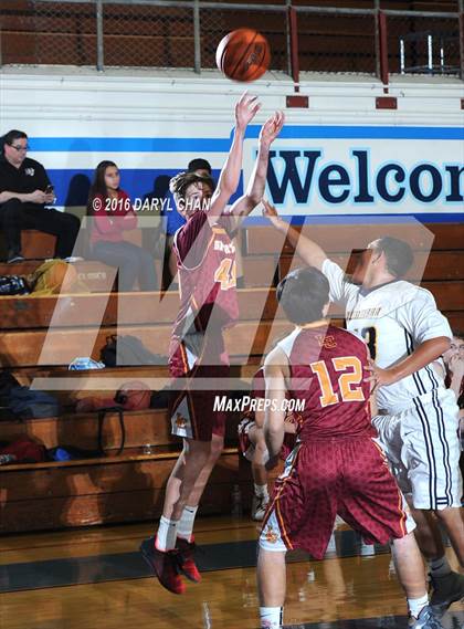 Thumbnail 2 in La Canada vs Alhambra photogallery.