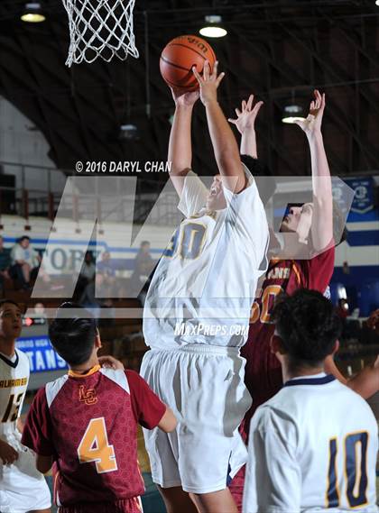 Thumbnail 2 in La Canada vs Alhambra photogallery.