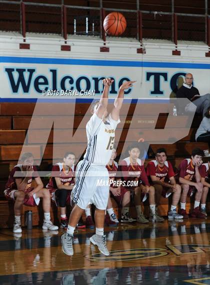 Thumbnail 3 in La Canada vs Alhambra photogallery.