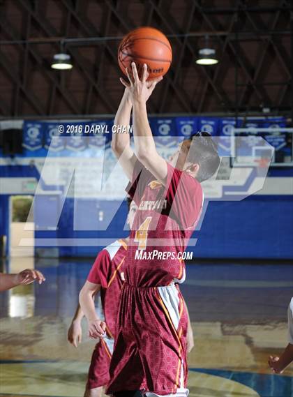 Thumbnail 1 in La Canada vs Alhambra photogallery.