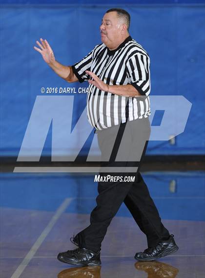 Thumbnail 3 in La Canada vs Alhambra photogallery.
