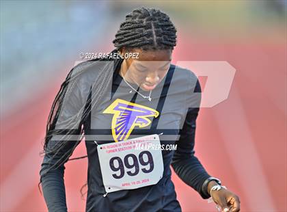 Thumbnail 2 in UIL Track & Field 6A Region 3 Regional Final Preliminaries (200 Meter) photogallery.