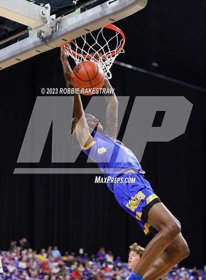 Thumbnail 3 in Boerne vs. Washington (UIL 4A Basketball State Semifinal) photogallery.