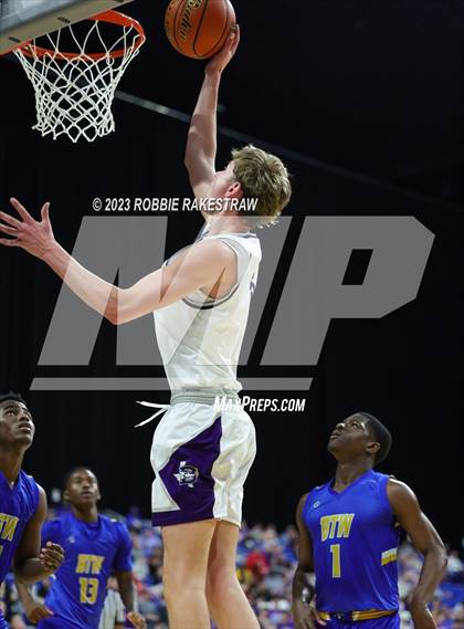 Thumbnail 3 in Boerne vs. Washington (UIL 4A Basketball State Semifinal) photogallery.