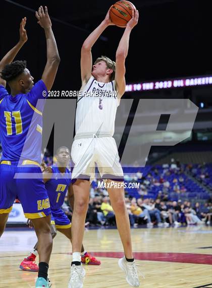 Thumbnail 1 in Boerne vs. Washington (UIL 4A Basketball State Semifinal) photogallery.