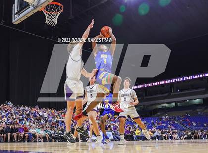 Thumbnail 2 in Boerne vs. Washington (UIL 4A Basketball State Semifinal) photogallery.