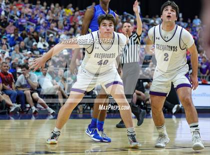 Thumbnail 3 in Boerne vs. Washington (UIL 4A Basketball State Semifinal) photogallery.