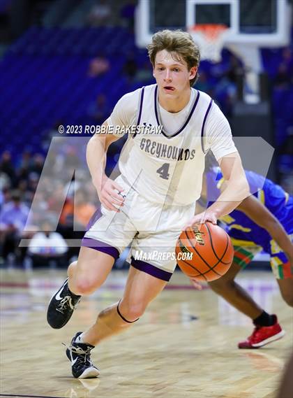 Thumbnail 2 in Boerne vs. Washington (UIL 4A Basketball State Semifinal) photogallery.