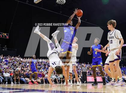 Thumbnail 1 in Boerne vs. Washington (UIL 4A Basketball State Semifinal) photogallery.