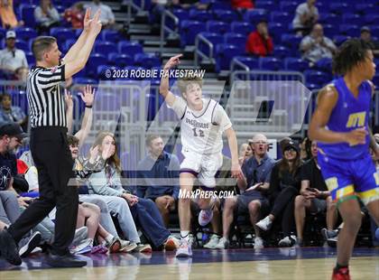 Thumbnail 3 in Boerne vs. Washington (UIL 4A Basketball State Semifinal) photogallery.