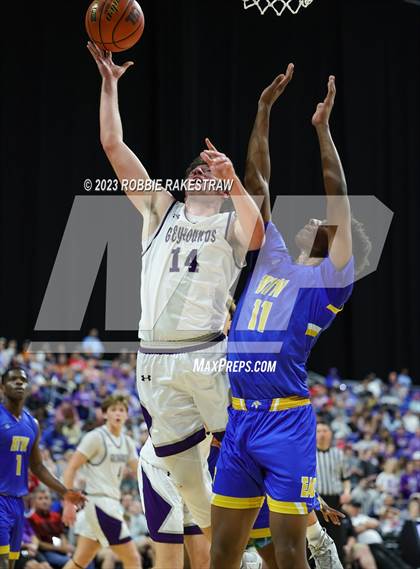 Thumbnail 1 in Boerne vs. Washington (UIL 4A Basketball State Semifinal) photogallery.