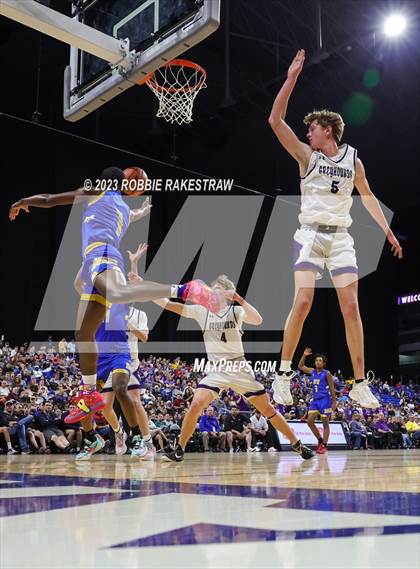Thumbnail 2 in Boerne vs. Washington (UIL 4A Basketball State Semifinal) photogallery.