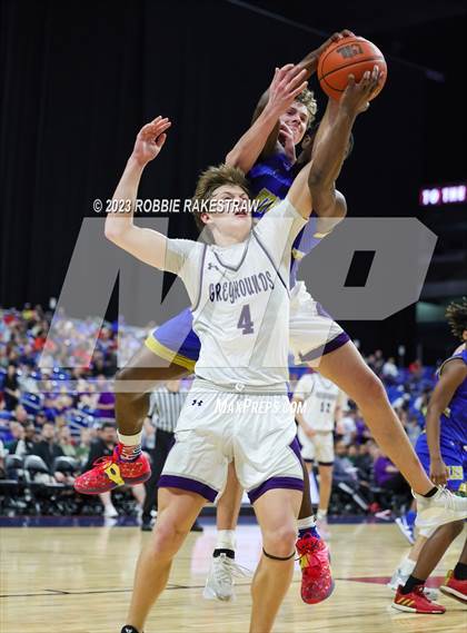 Thumbnail 3 in Boerne vs. Washington (UIL 4A Basketball State Semifinal) photogallery.