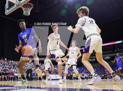 Thumbnail 3 in Boerne vs. Washington (UIL 4A Basketball State Semifinal) photogallery.