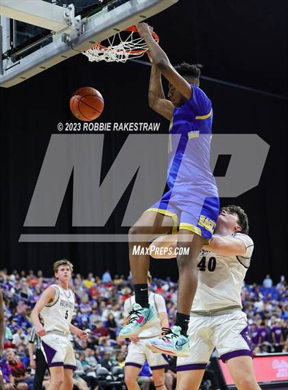 Thumbnail 3 in Boerne vs. Washington (UIL 4A Basketball State Semifinal) photogallery.