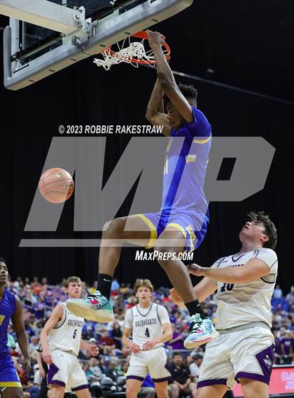 Thumbnail 1 in Boerne vs. Washington (UIL 4A Basketball State Semifinal) photogallery.