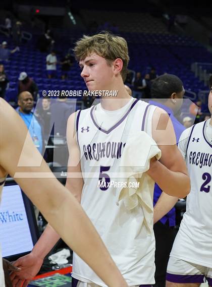 Thumbnail 2 in Boerne vs. Washington (UIL 4A Basketball State Semifinal) photogallery.
