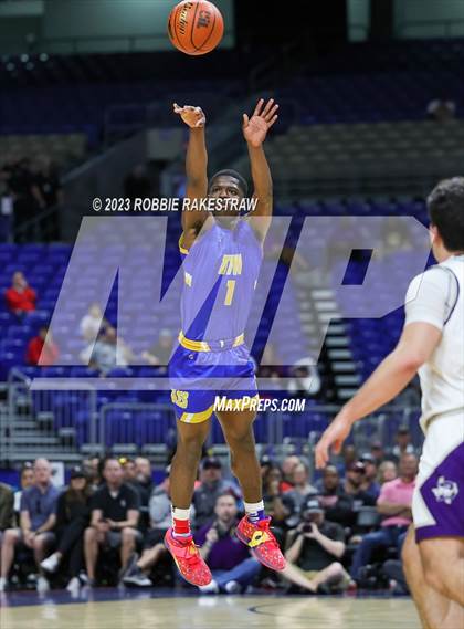Thumbnail 3 in Boerne vs. Washington (UIL 4A Basketball State Semifinal) photogallery.