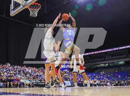 Thumbnail 3 in Boerne vs. Washington (UIL 4A Basketball State Semifinal) photogallery.