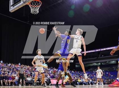 Thumbnail 3 in Boerne vs. Washington (UIL 4A Basketball State Semifinal) photogallery.