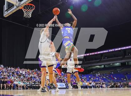 Thumbnail 1 in Boerne vs. Washington (UIL 4A Basketball State Semifinal) photogallery.