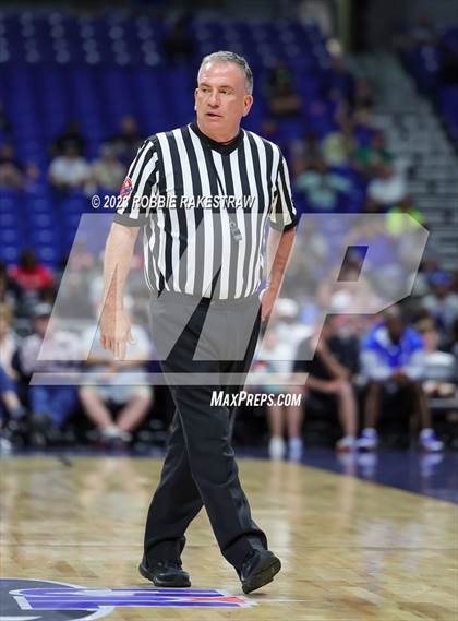 Thumbnail 2 in Boerne vs. Washington (UIL 4A Basketball State Semifinal) photogallery.