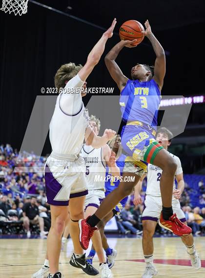 Thumbnail 3 in Boerne vs. Washington (UIL 4A Basketball State Semifinal) photogallery.