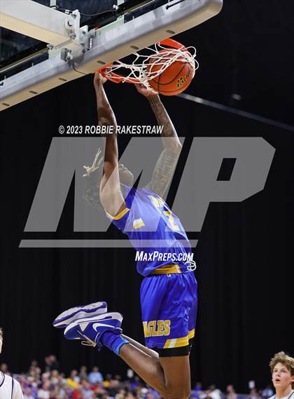 Thumbnail 1 in Boerne vs. Washington (UIL 4A Basketball State Semifinal) photogallery.