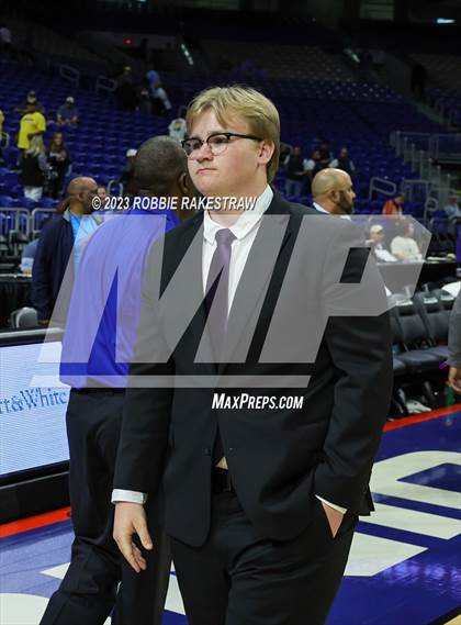 Thumbnail 2 in Boerne vs. Washington (UIL 4A Basketball State Semifinal) photogallery.
