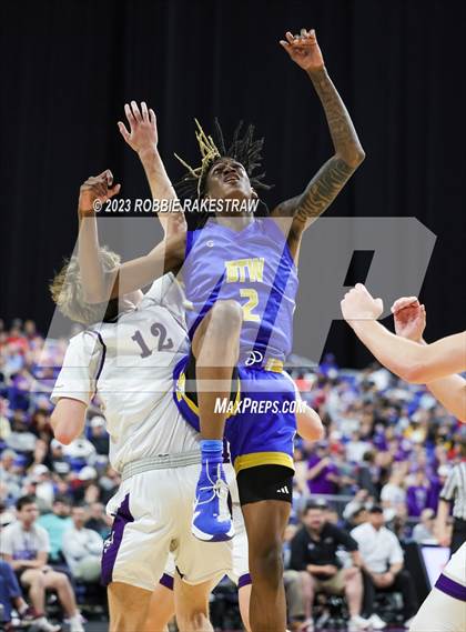 Thumbnail 1 in Boerne vs. Washington (UIL 4A Basketball State Semifinal) photogallery.