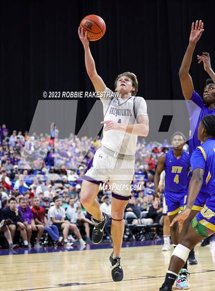 Thumbnail 2 in Boerne vs. Washington (UIL 4A Basketball State Semifinal) photogallery.