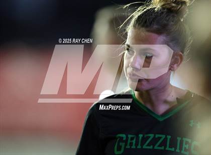 Thumbnail 2 in Valor Christian vs. ThunderRidge (CHSAA 5A Final) photogallery.