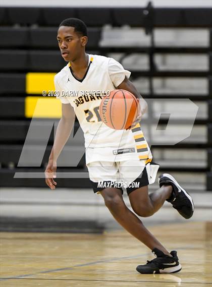 Thumbnail 2 in Saguaro vs Marcos de Niza photogallery.