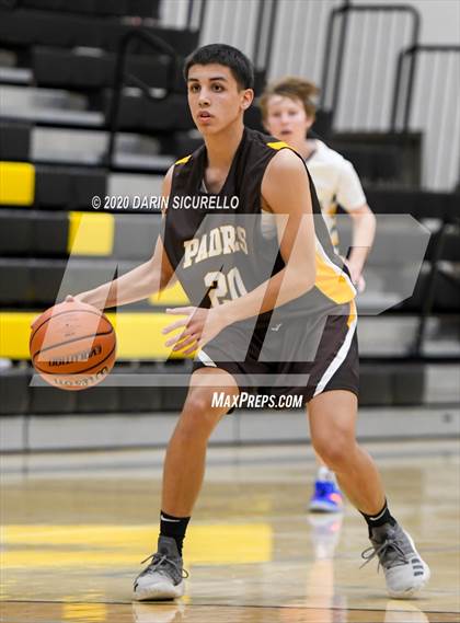 Thumbnail 1 in Saguaro vs Marcos de Niza photogallery.