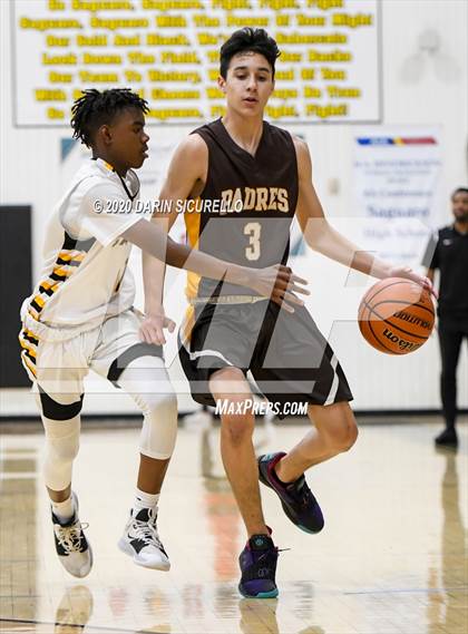 Thumbnail 3 in Saguaro vs Marcos de Niza photogallery.