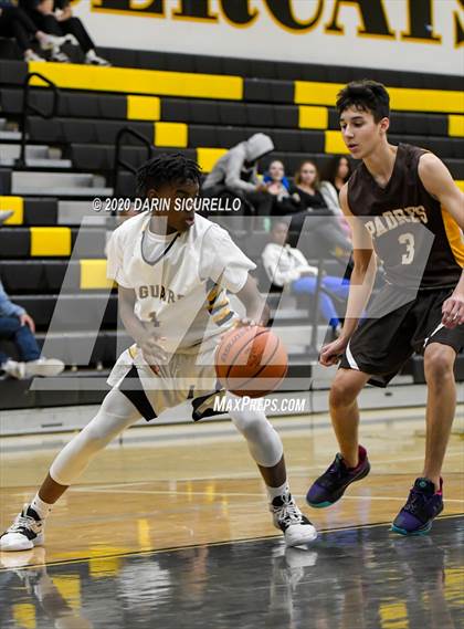 Thumbnail 1 in Saguaro vs Marcos de Niza photogallery.