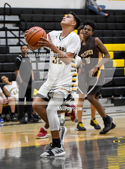 Thumbnail 2 in Saguaro vs Marcos de Niza photogallery.